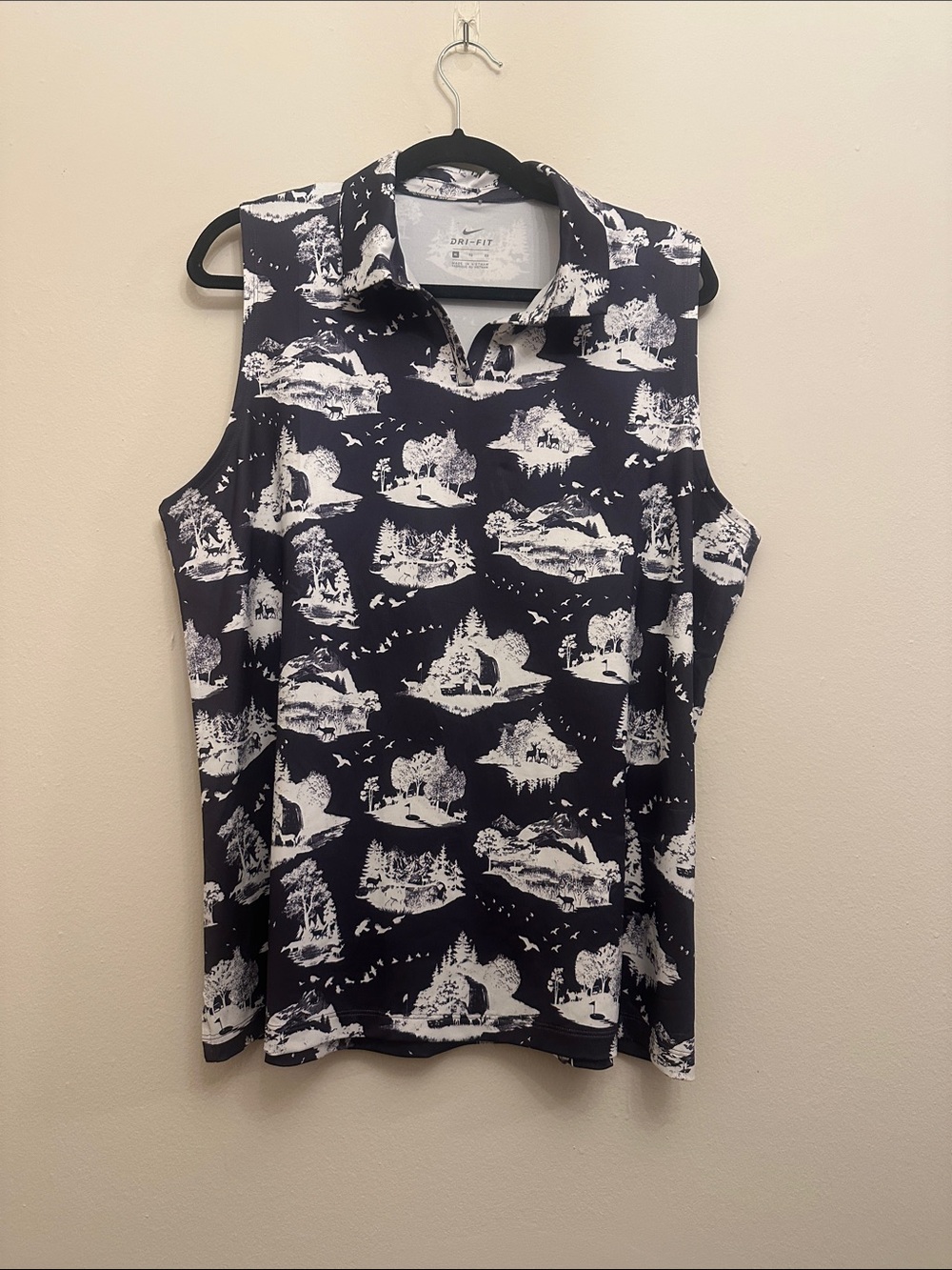 Nike Women’s Dri-FIT Collared Sleeveless Golf Polo Black White Wildlife Sz XL